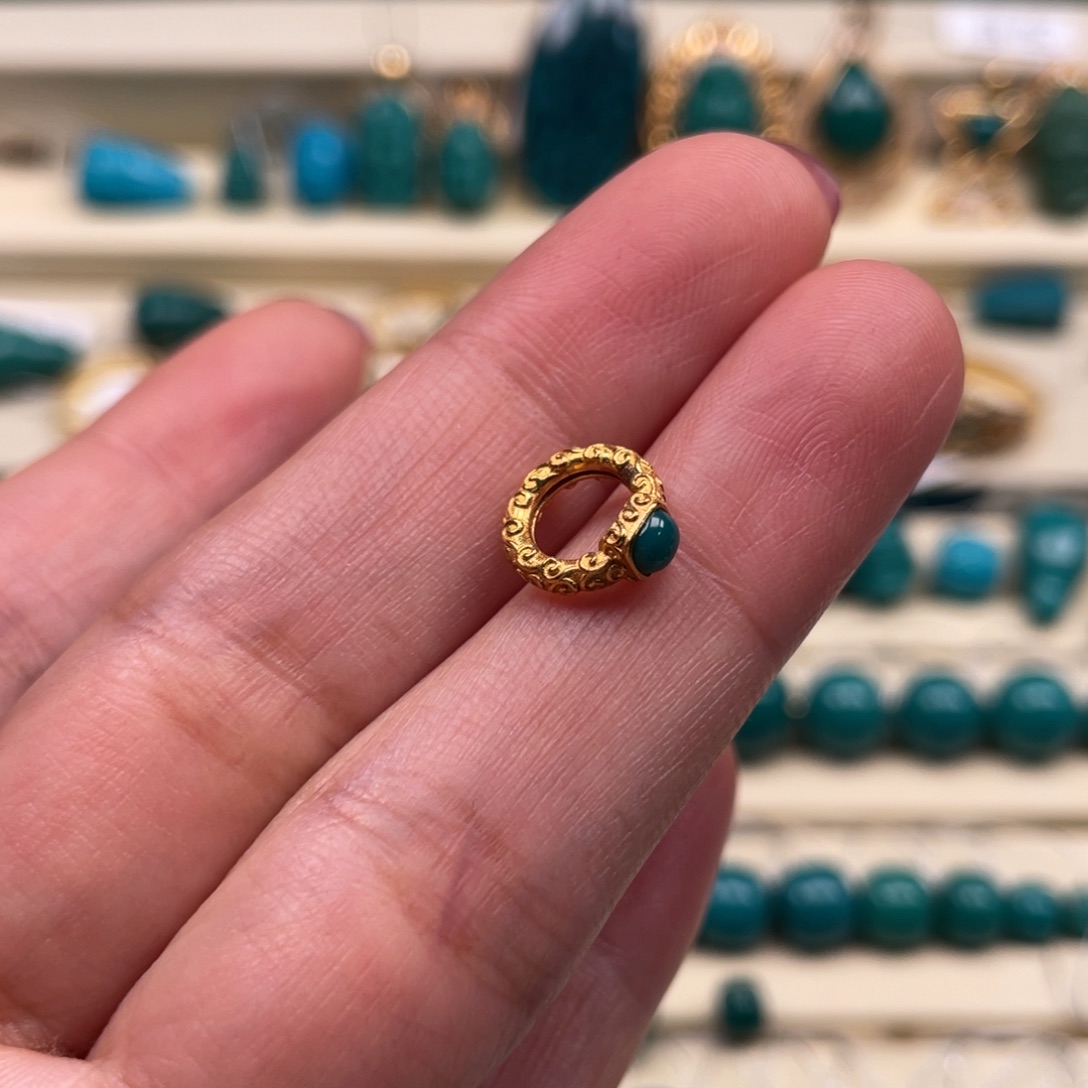 18K金镶嵌绿松石珠宝奇石卡环