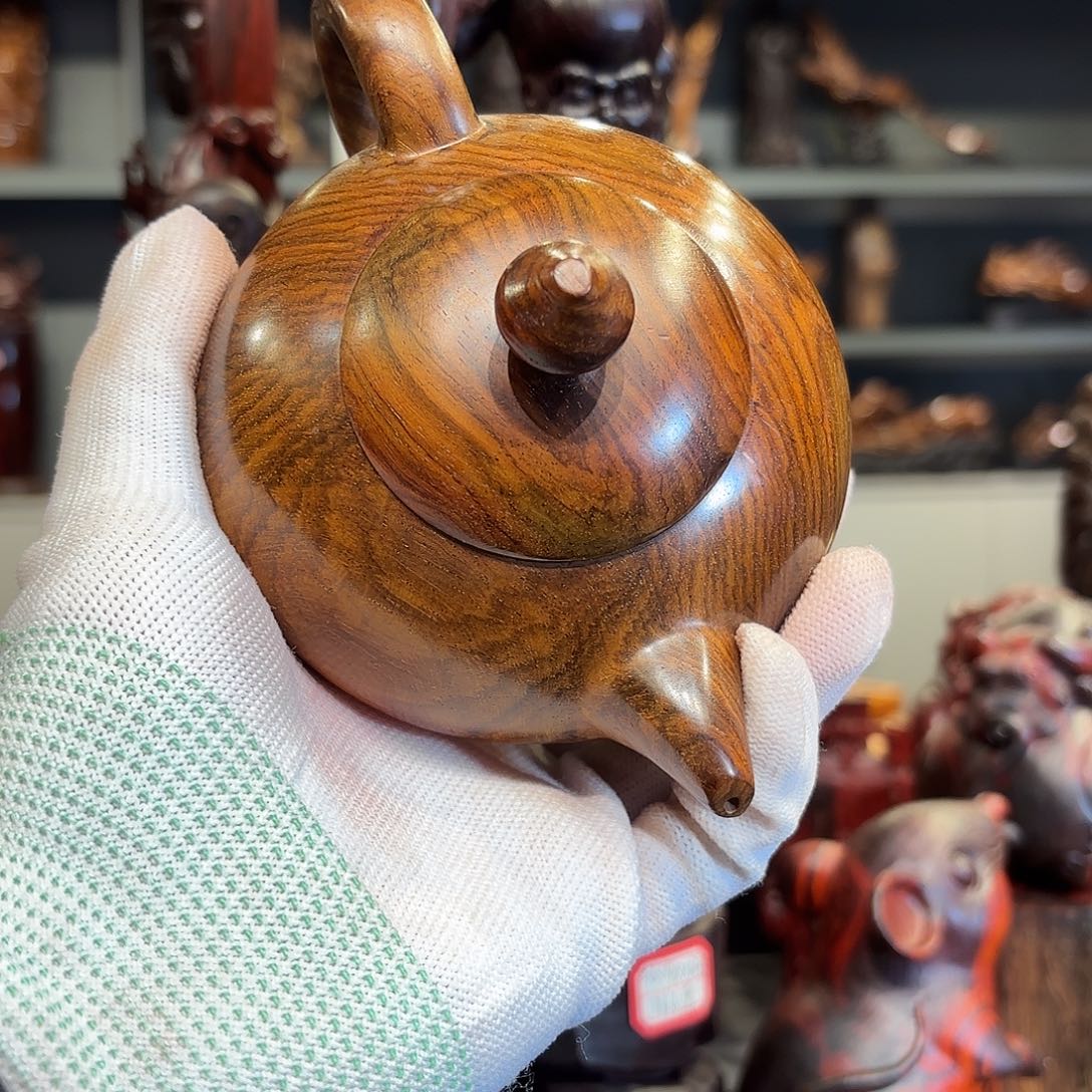 交趾黄檀（大红酸枝）