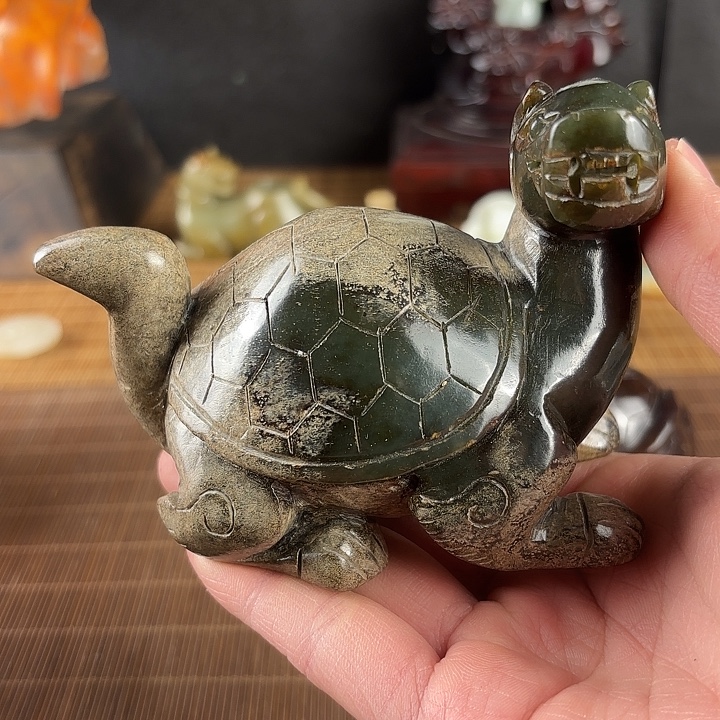 蓝****和田玉未镶嵌挂件