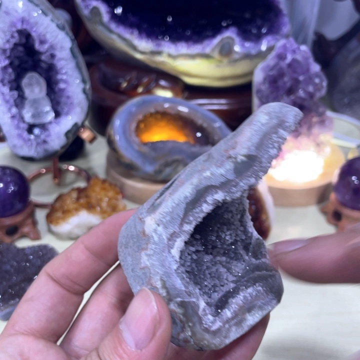 水晶摆件未镶嵌紫晶