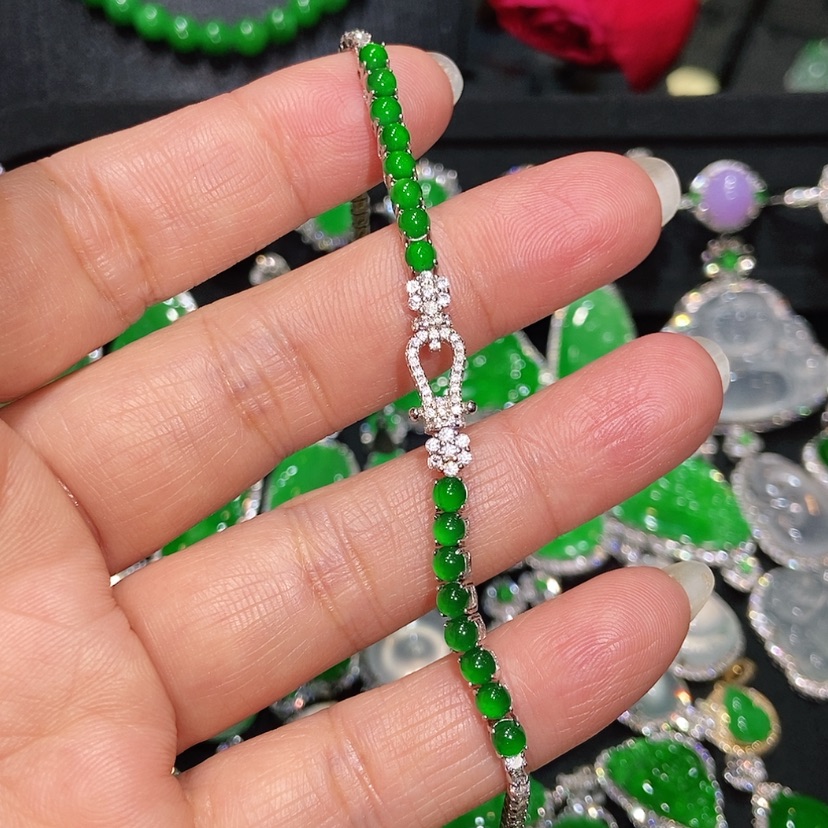 【闪购商品】翡翠手链未镶嵌天然翡翠