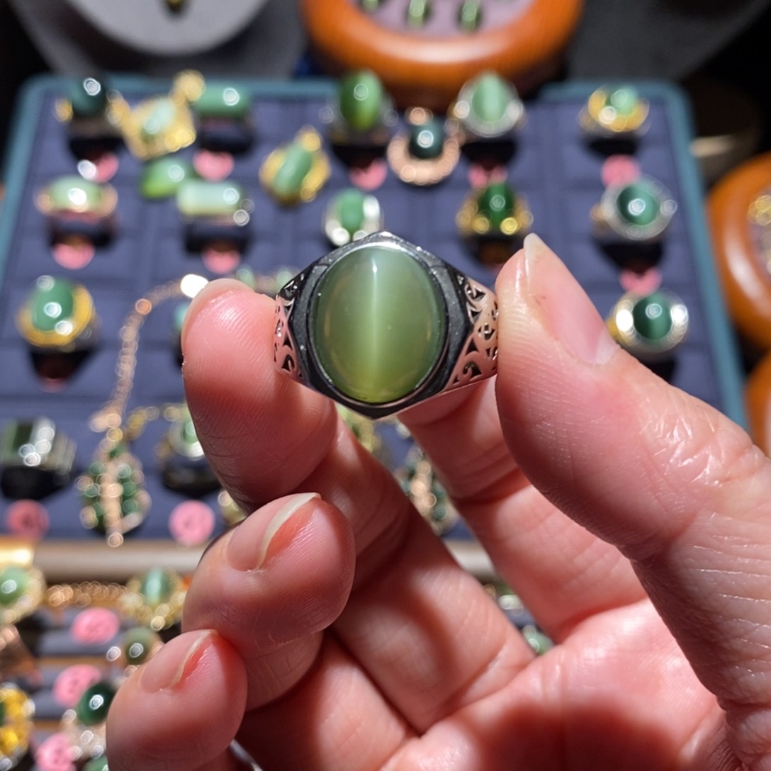 和田玉戒指未镶嵌