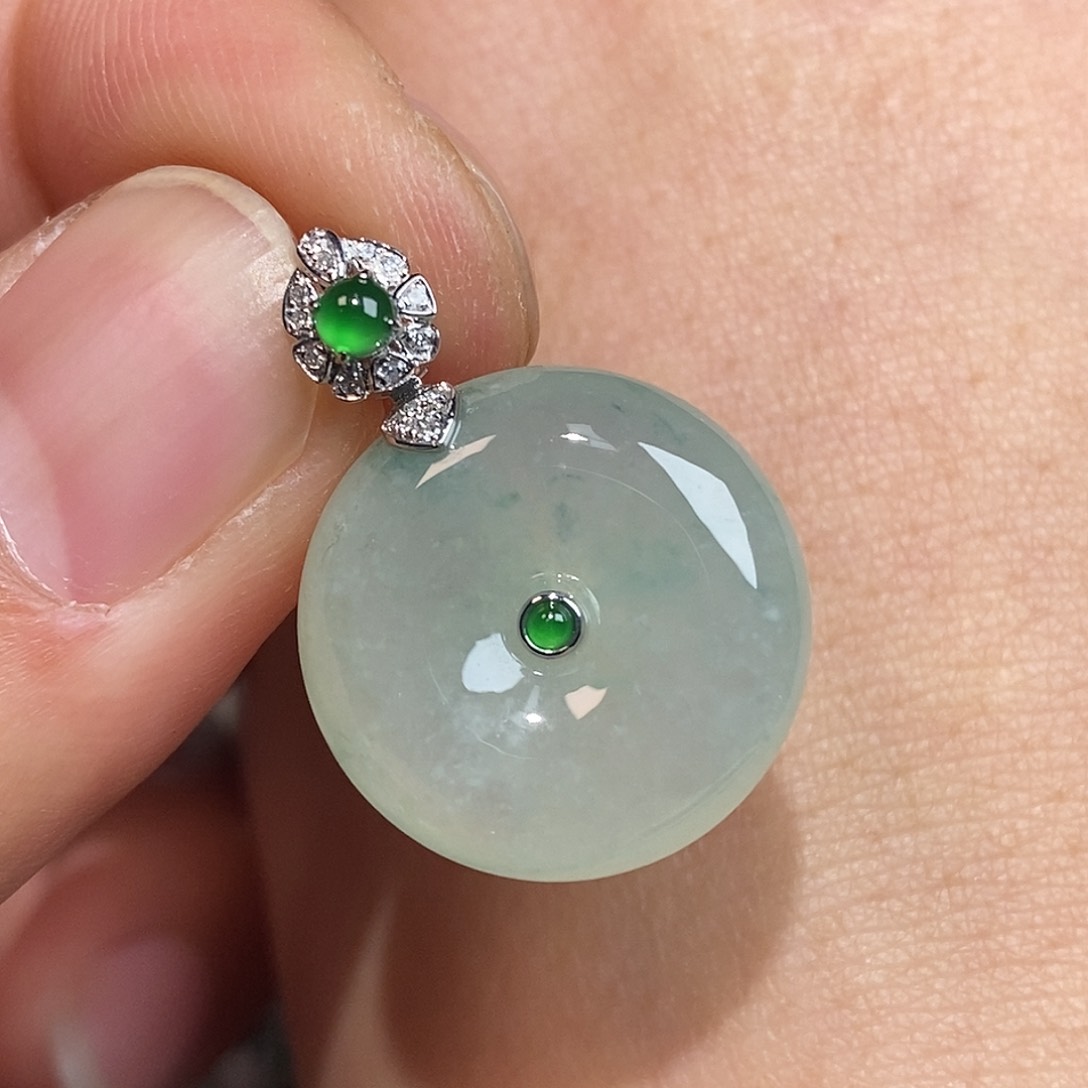 翡翠颈饰18K金镶嵌平安