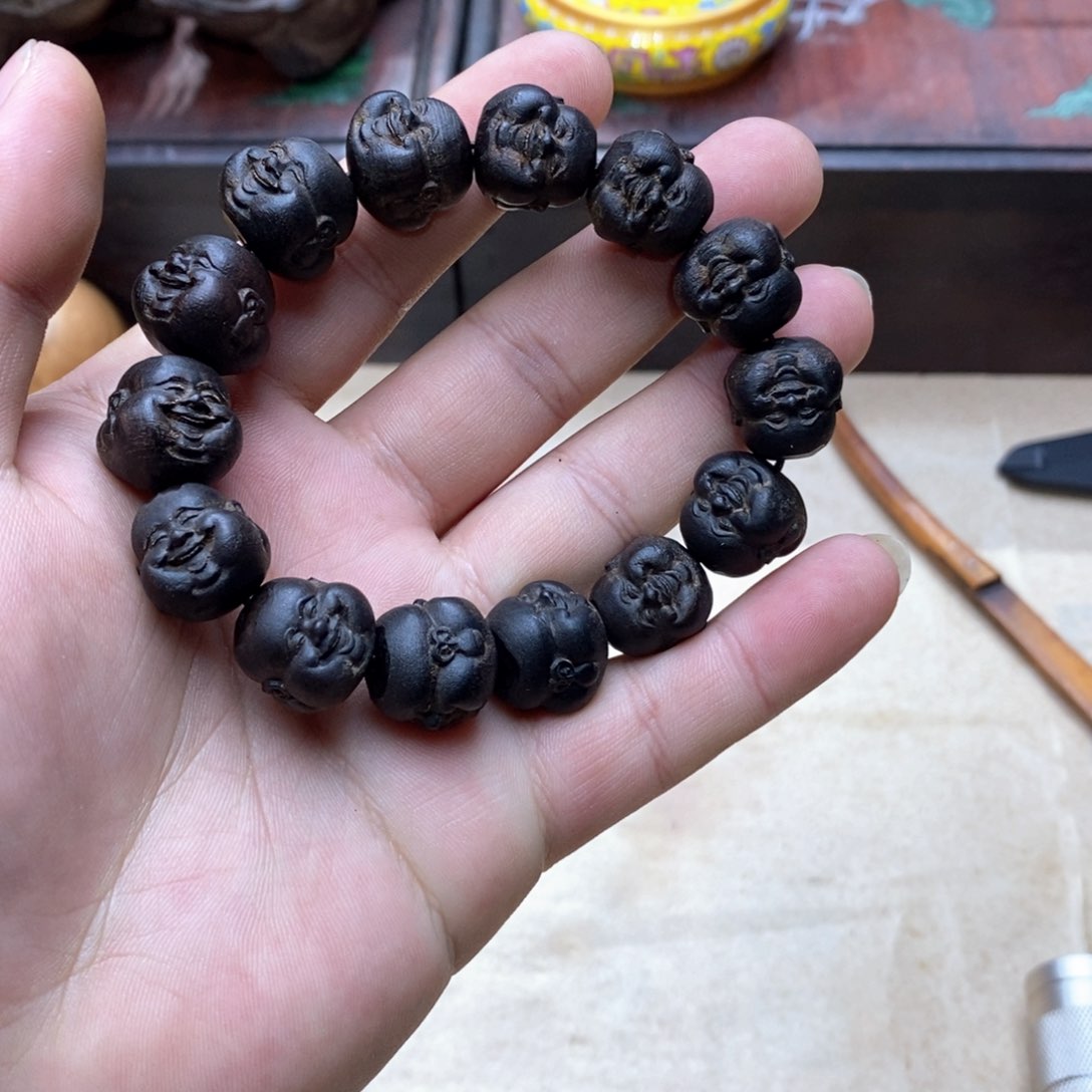 大叶紫檀（黑酸枝木类）
