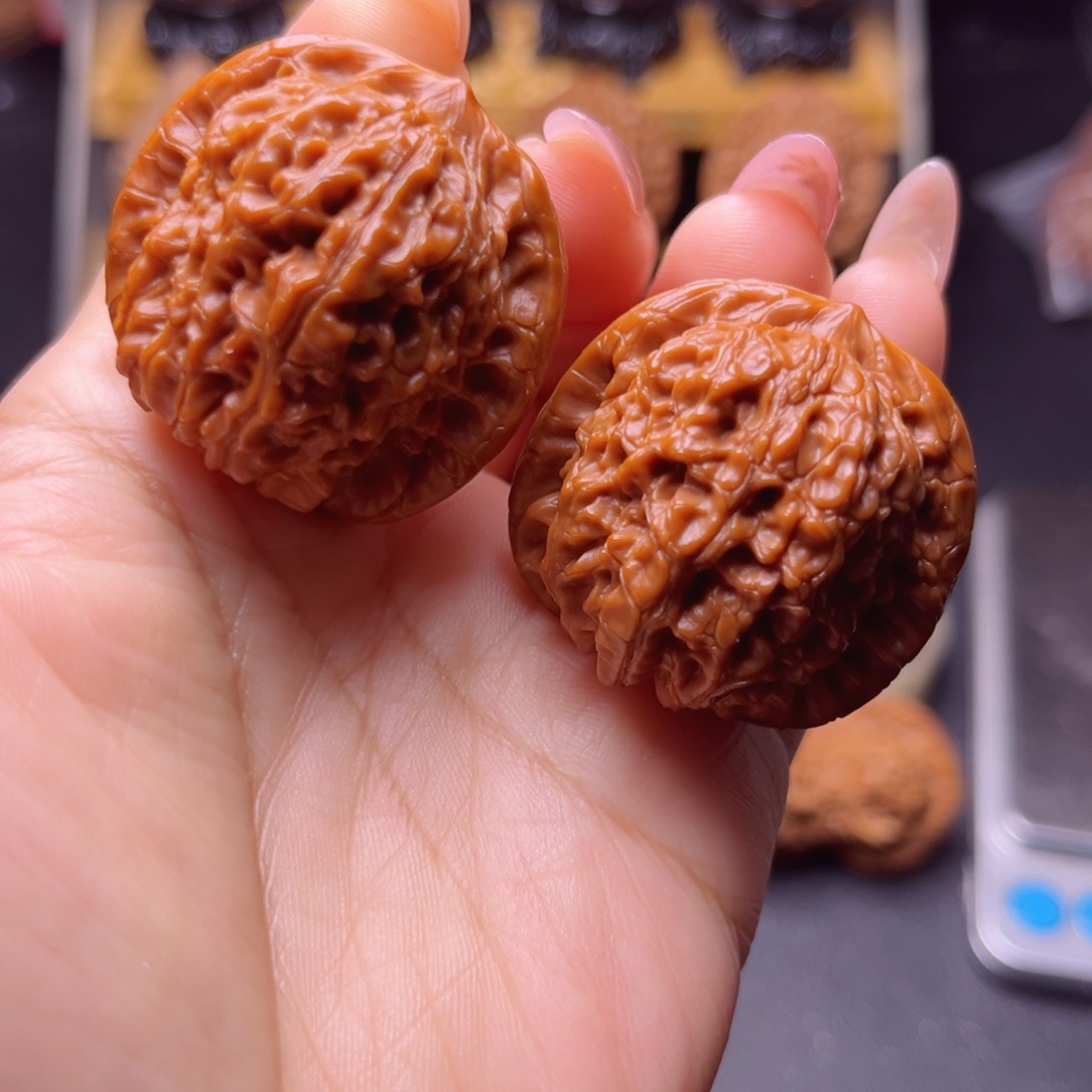 文玩核桃吊坠原庄血麒麟37尺