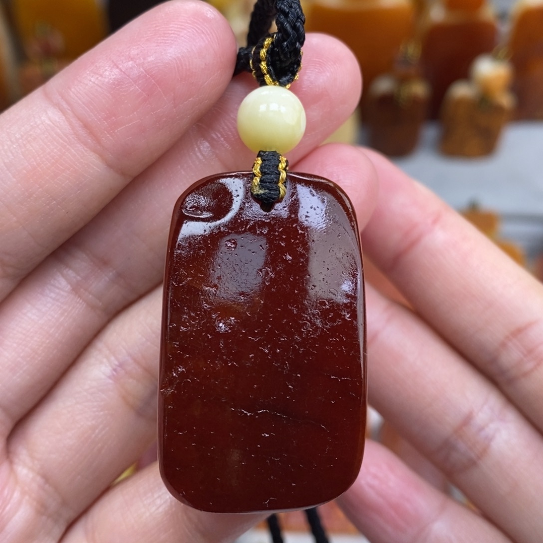 蜜蜡未镶嵌珠宝奇石