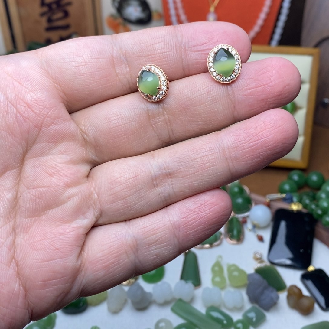 银S925镀金镶嵌和田玉耳饰