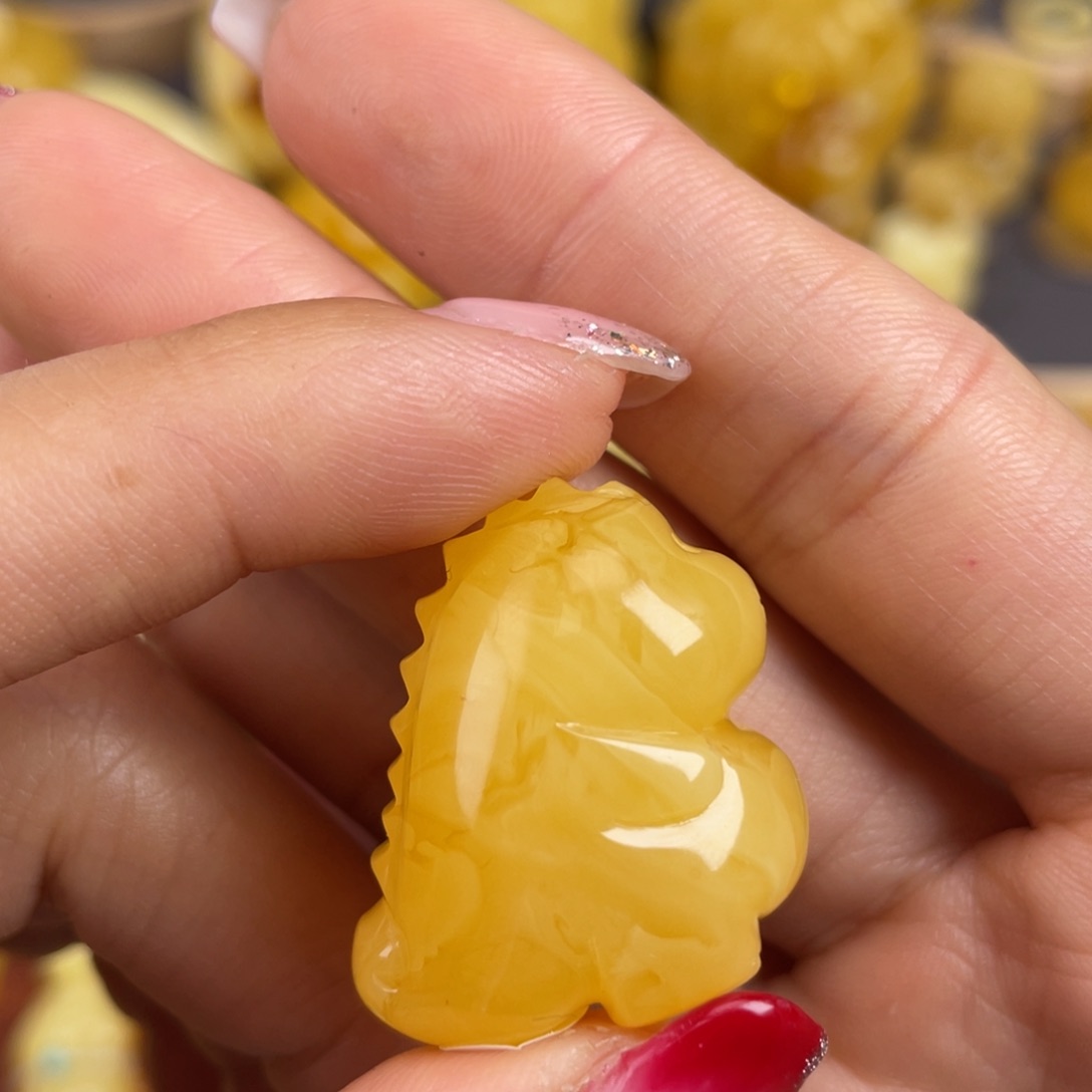 琥珀裸石未镶嵌蜜蜡