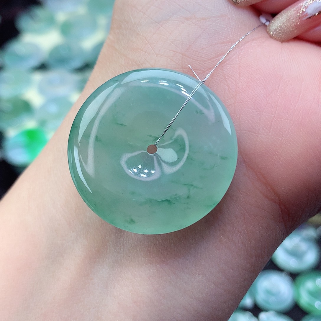 翡翠颈饰未镶嵌69尺寸31.2-6.0