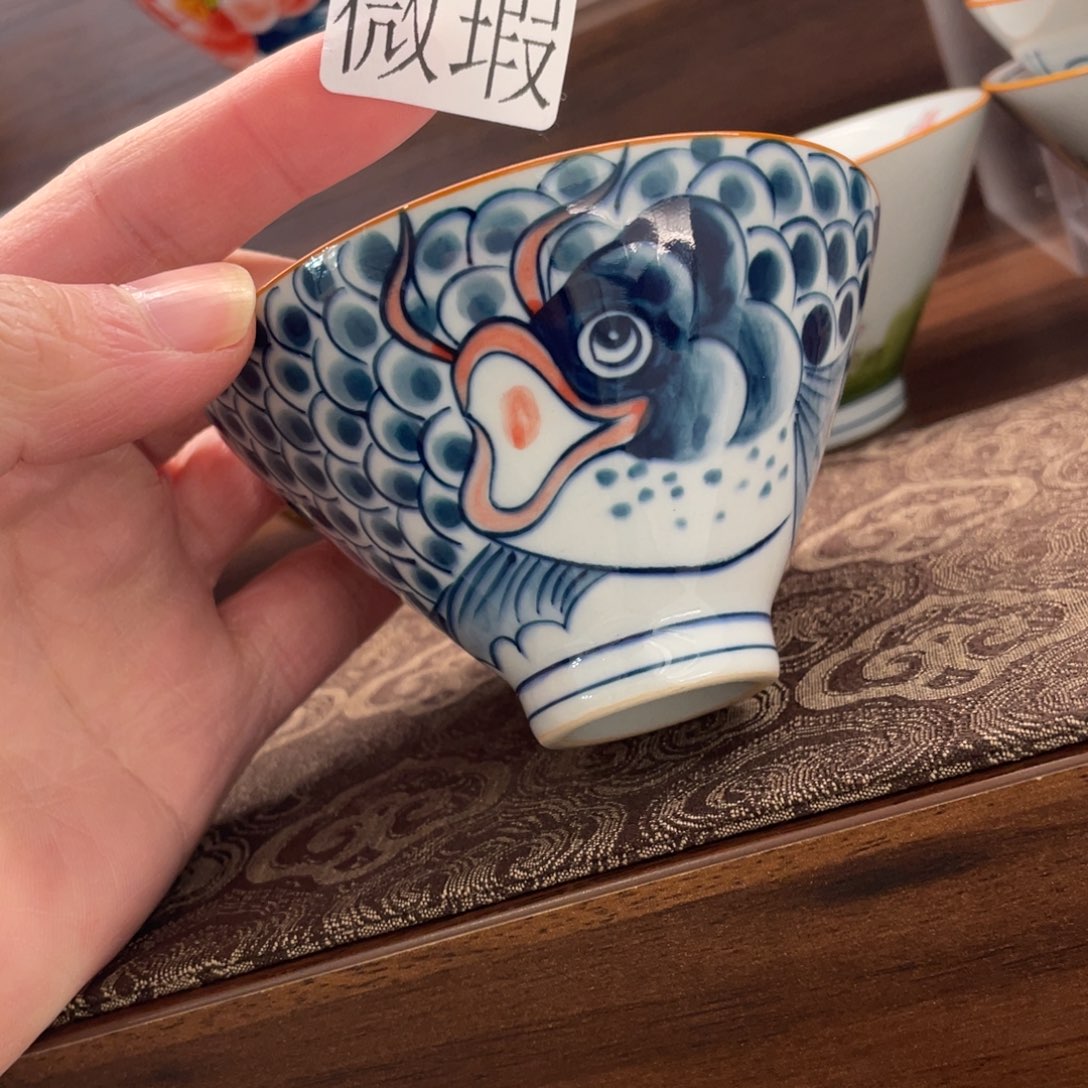 釉下手绘茶具微瑕