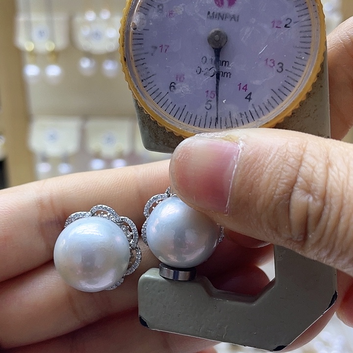 银S925镶嵌淡水珍珠耳饰