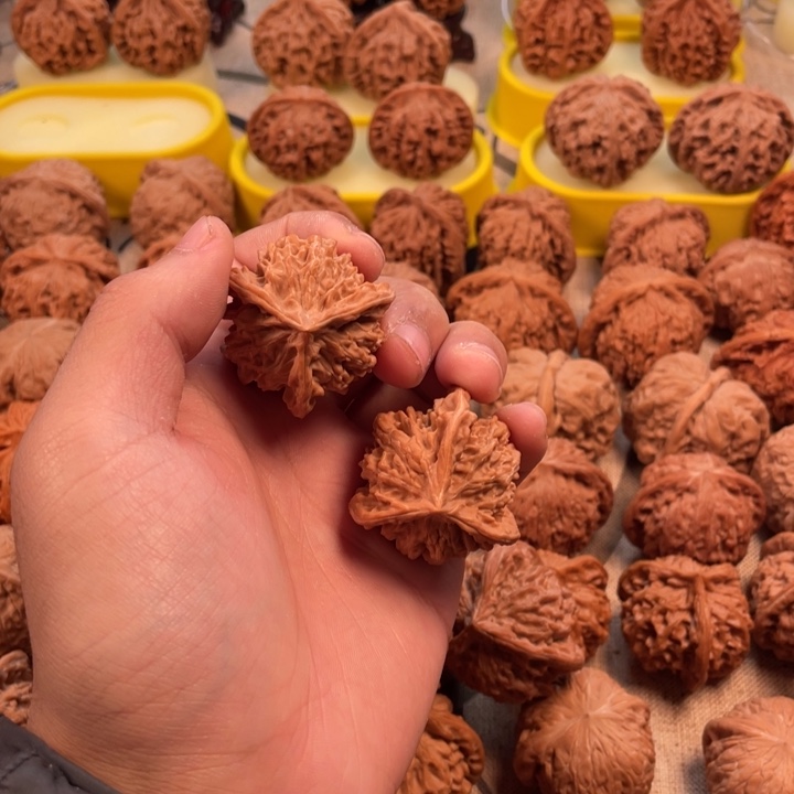 @***好桃核吊坠盘山三棱