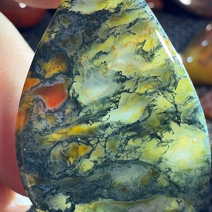 文***寿玛瑙/玉髓未镶嵌颈饰