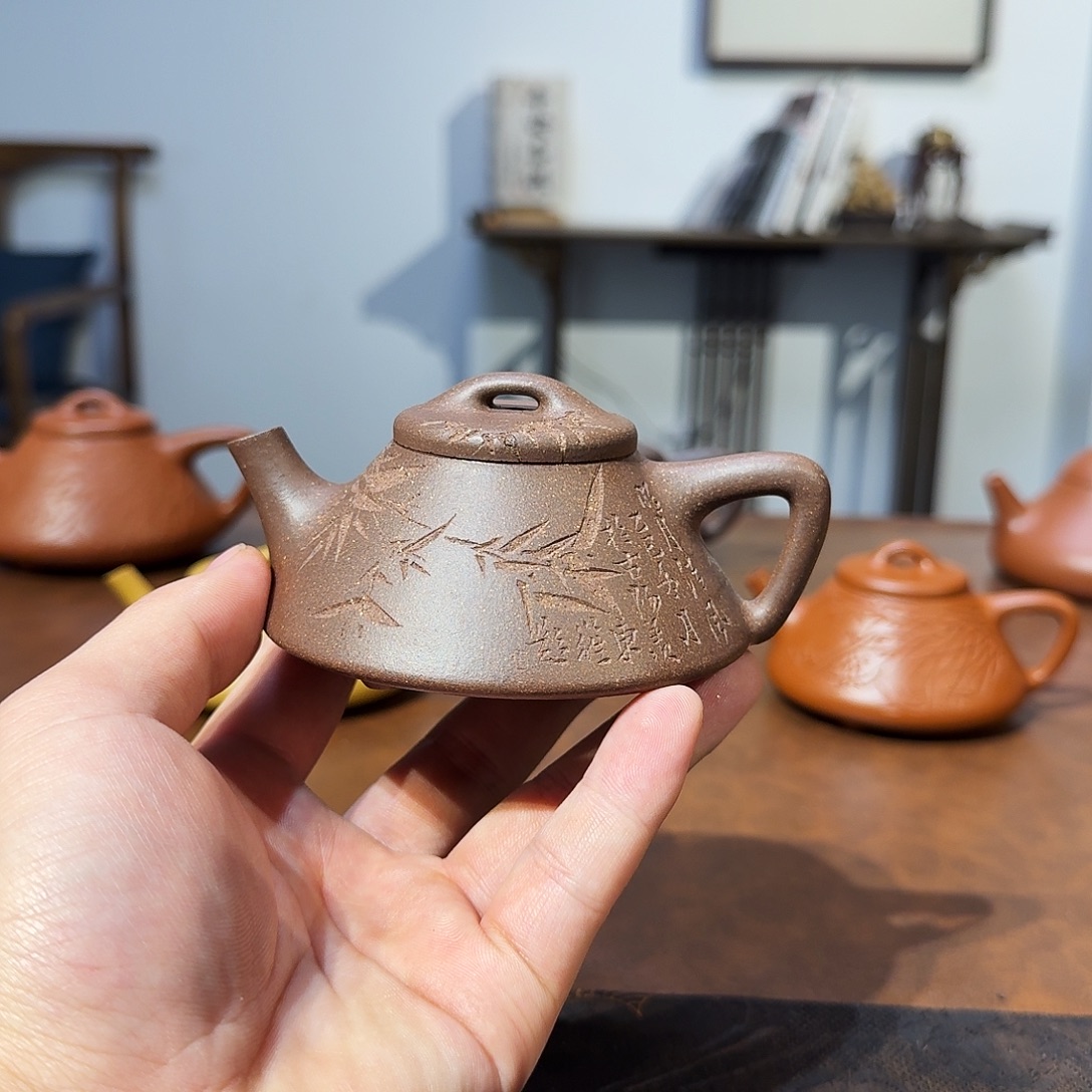 邓***紫砂茶壶原矿紫砂壶