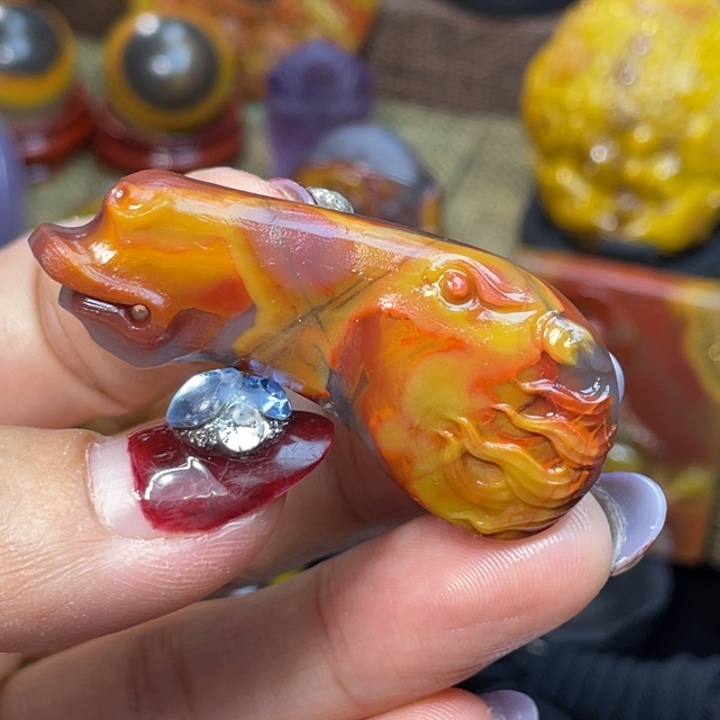 玛瑙/玉髓未镶嵌珠宝奇石北票阴阳面仿古马头