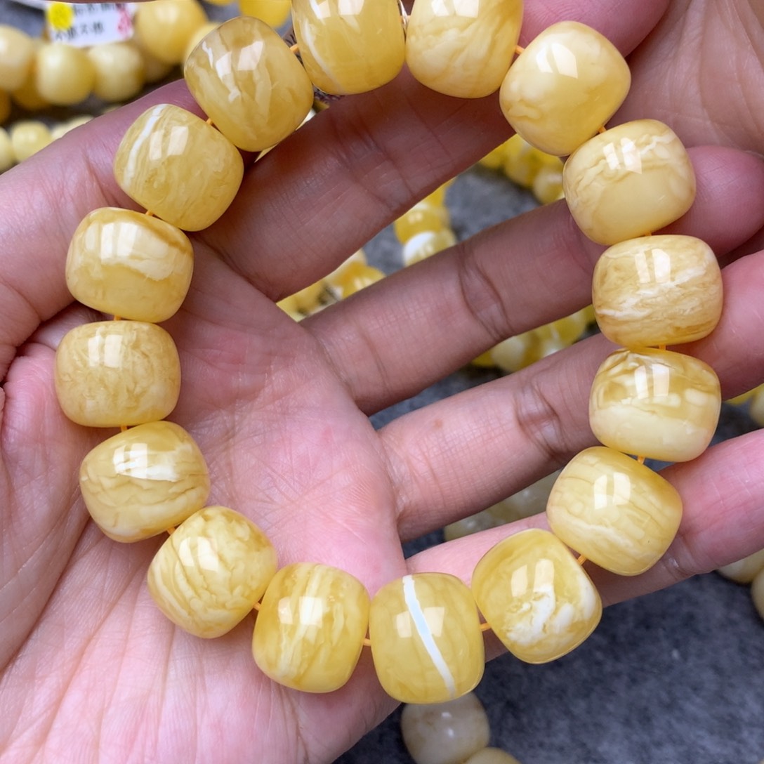 琥珀未镶嵌珠宝奇石16