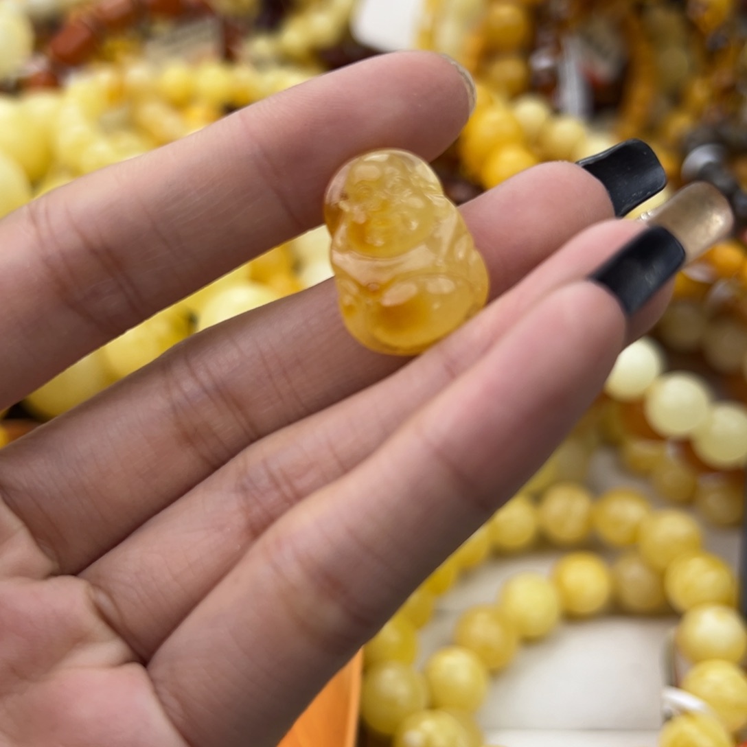 琥珀珠宝奇石未镶嵌