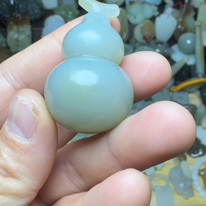 临***傲和田玉未镶嵌颈饰