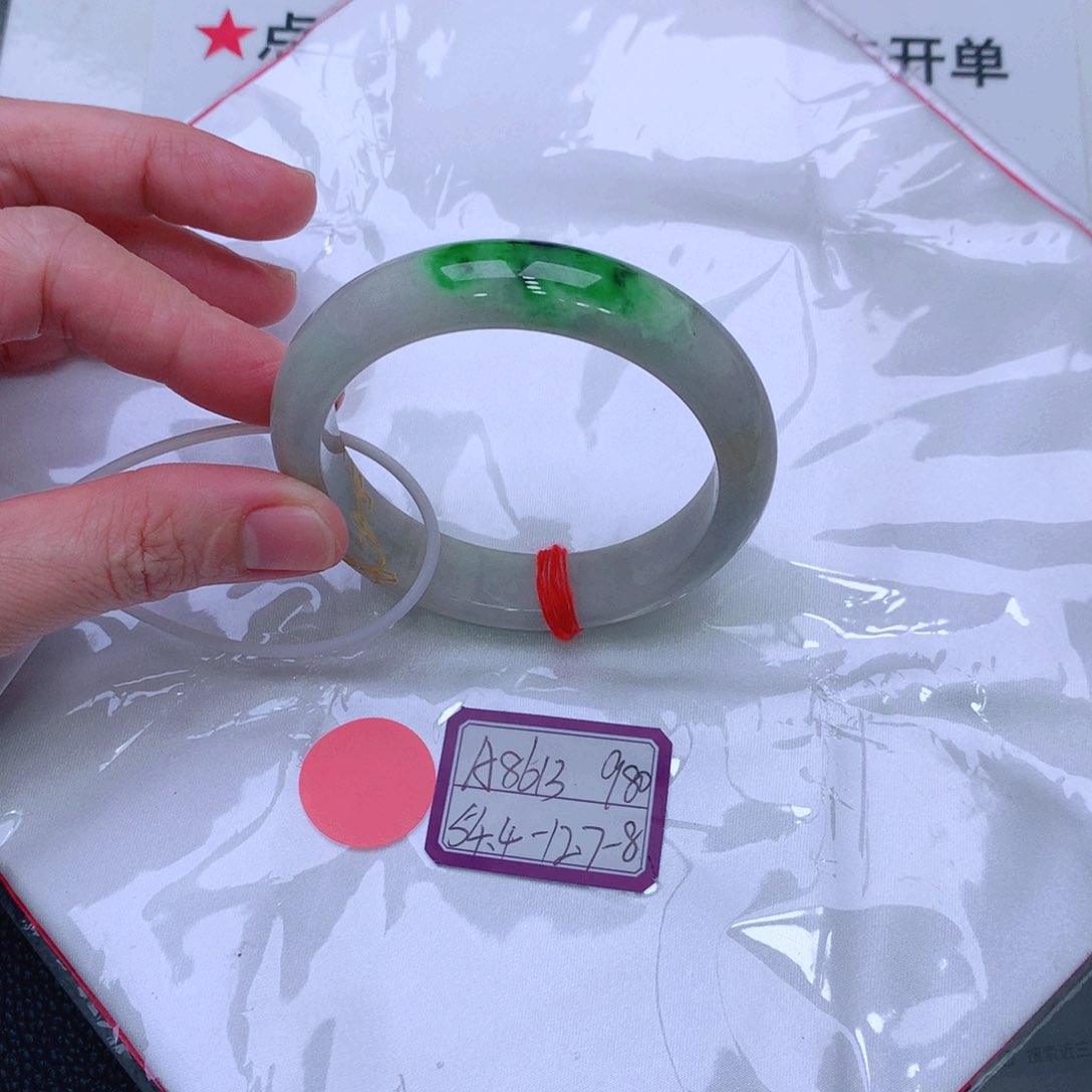 未镶嵌手镯翡翠缅甸翡翠手镯