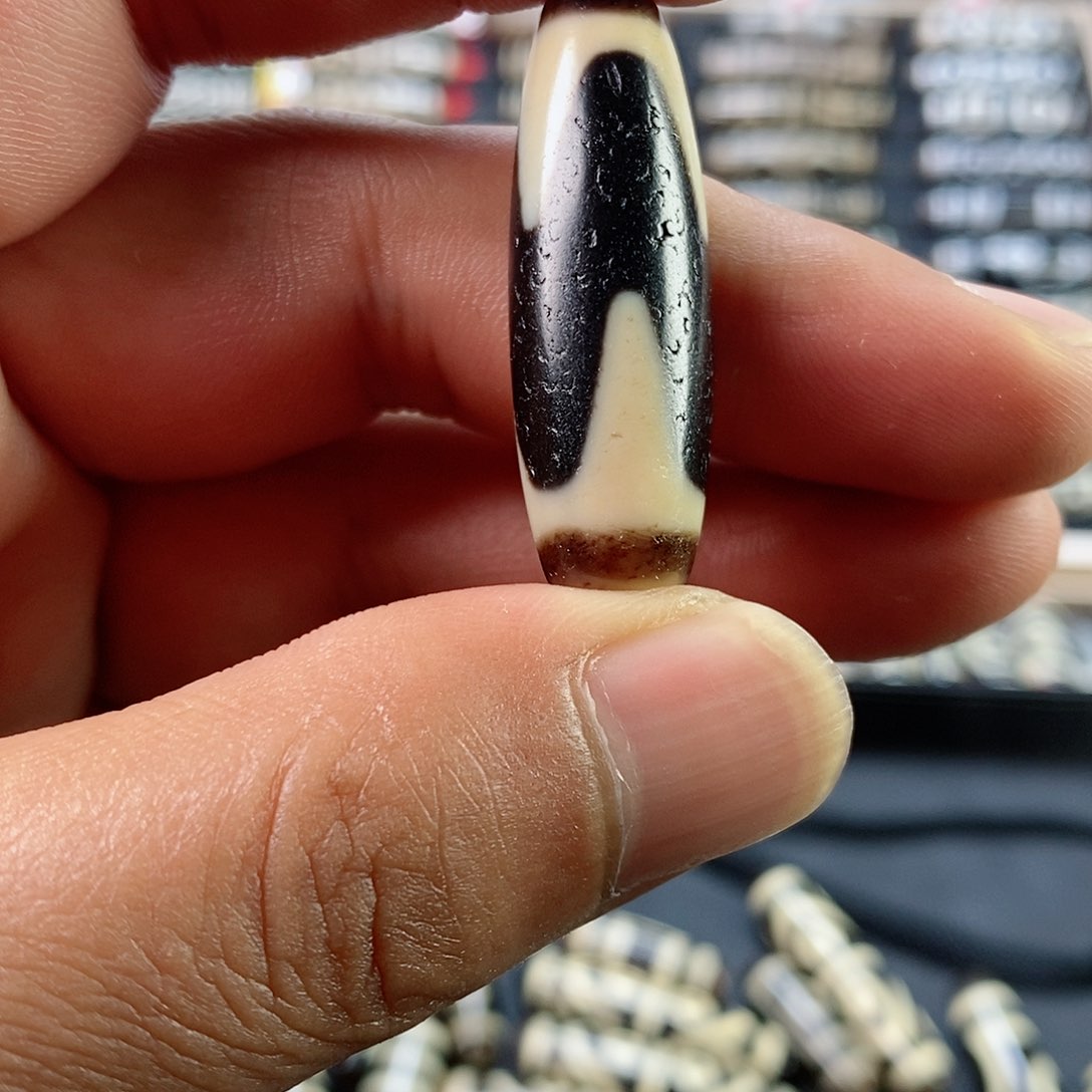 玛瑙/玉髓颈饰未镶嵌『****?