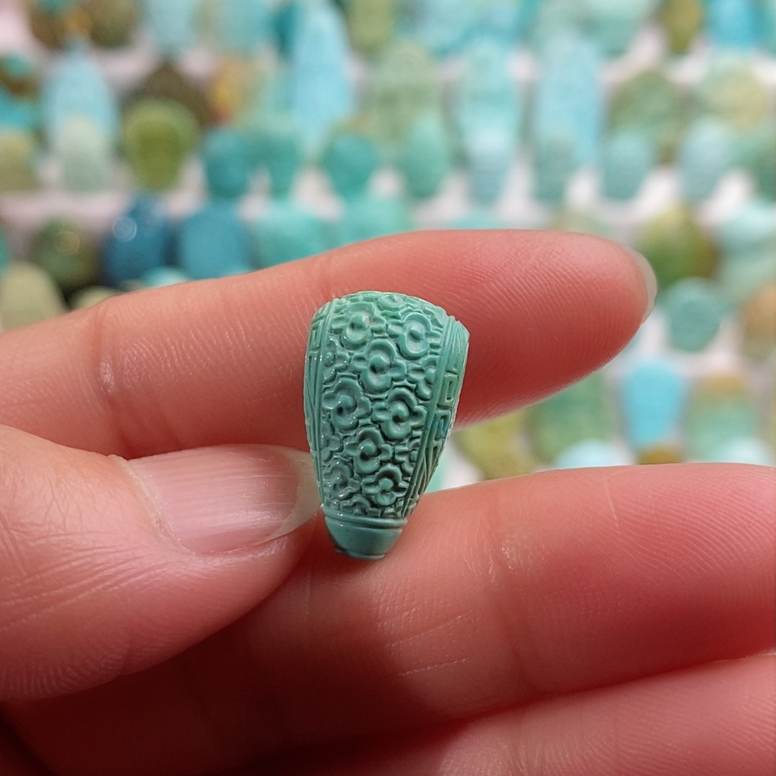 绿松石绿松石未镶嵌