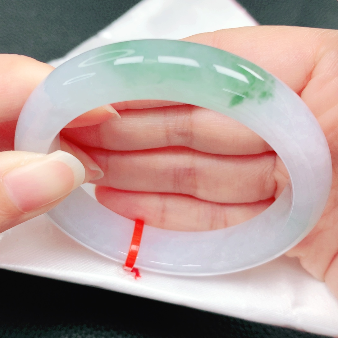 翡翠未镶嵌手镯56圈