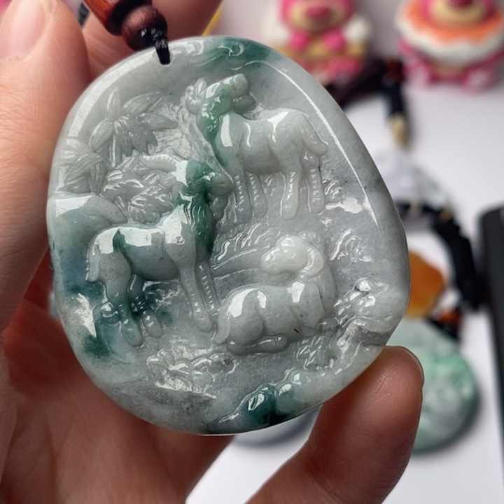 翡翠未镶嵌颈饰翡翠