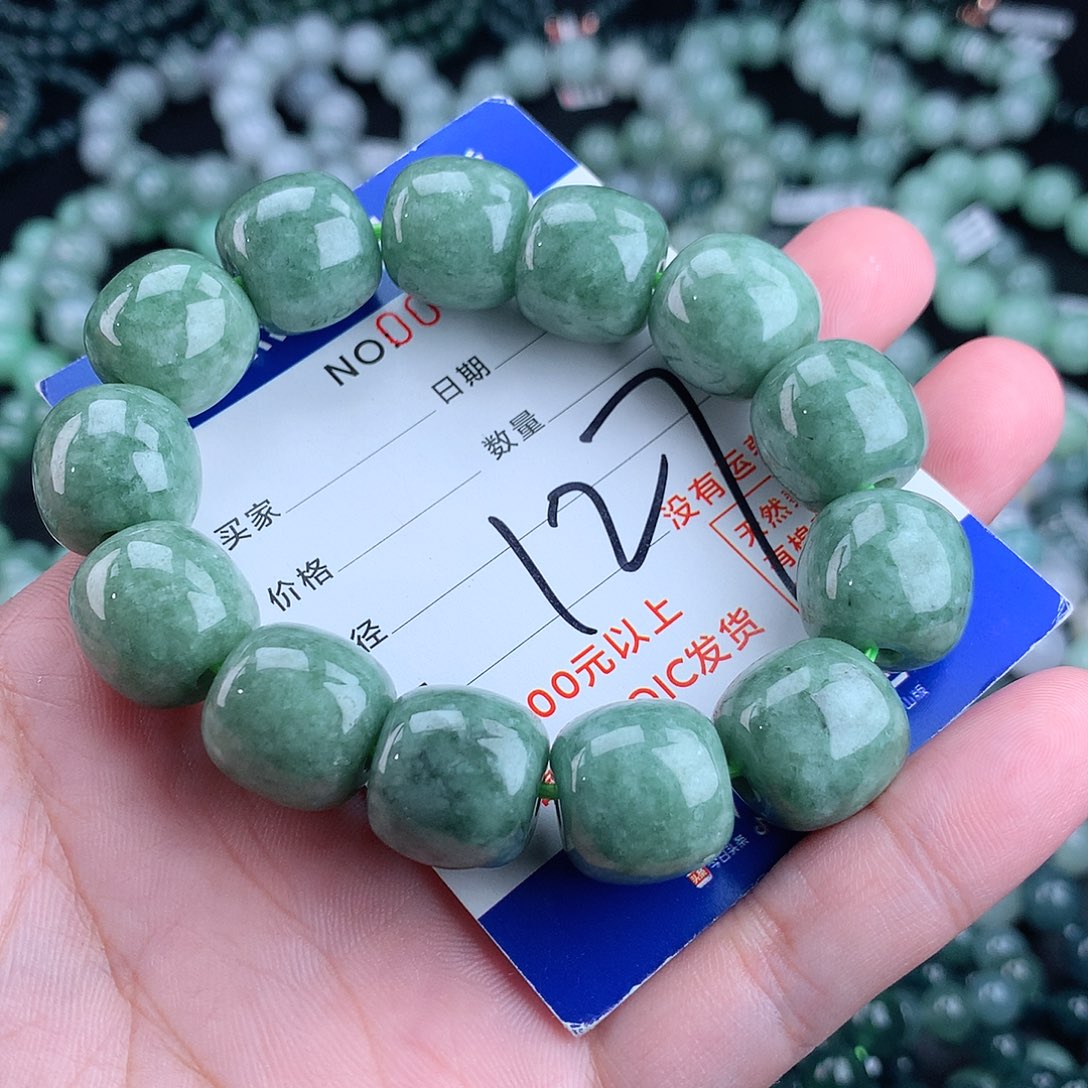 翡翠毛衣链未镶嵌