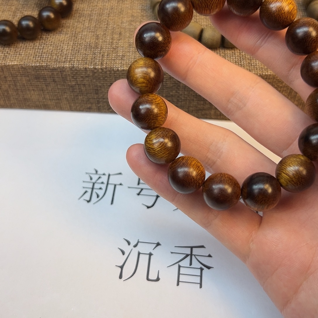 沉香手串富森红土