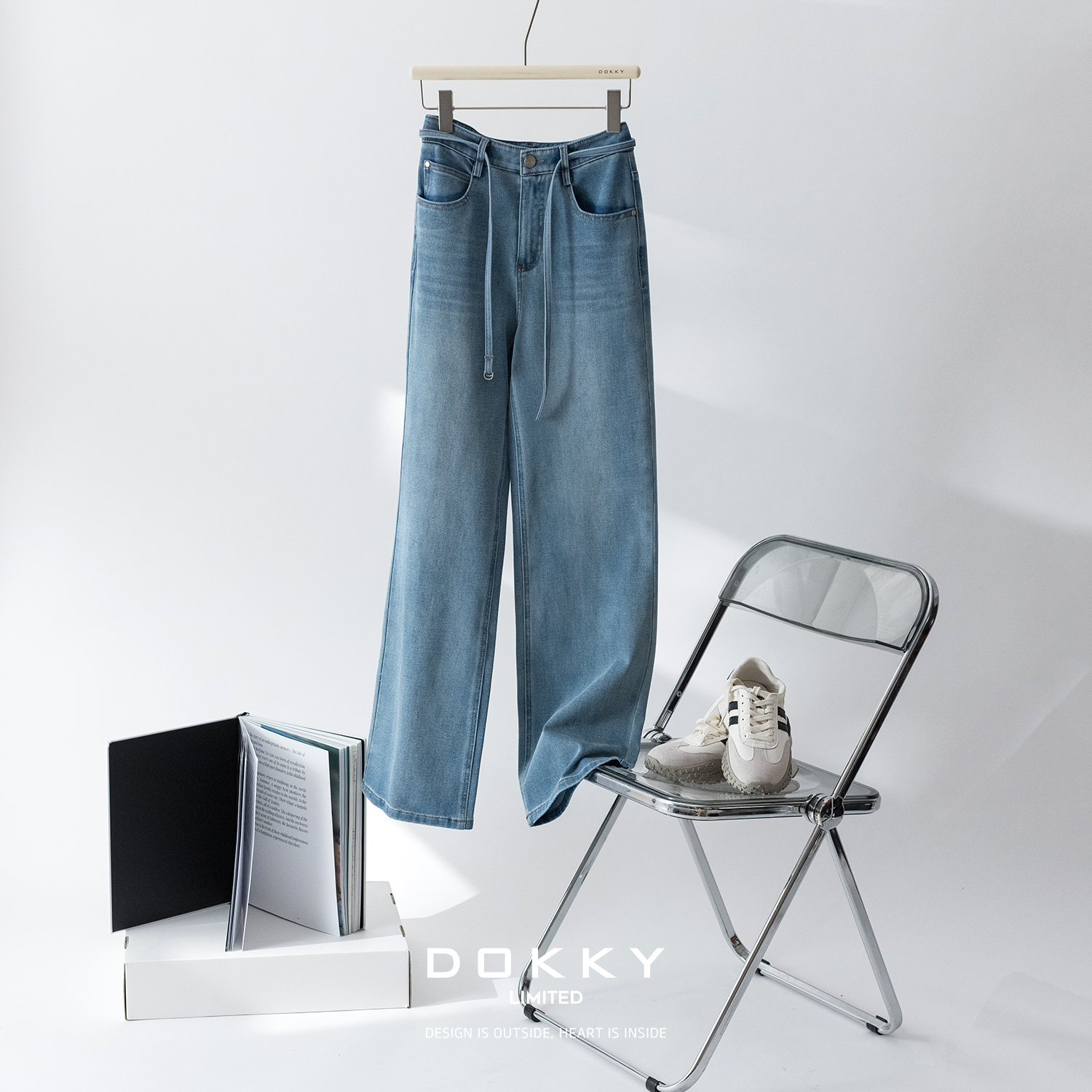 【名模牛仔裤.紫标】DOKKY大长腿巨显瘦.时髦简约|小直筒牛仔裤