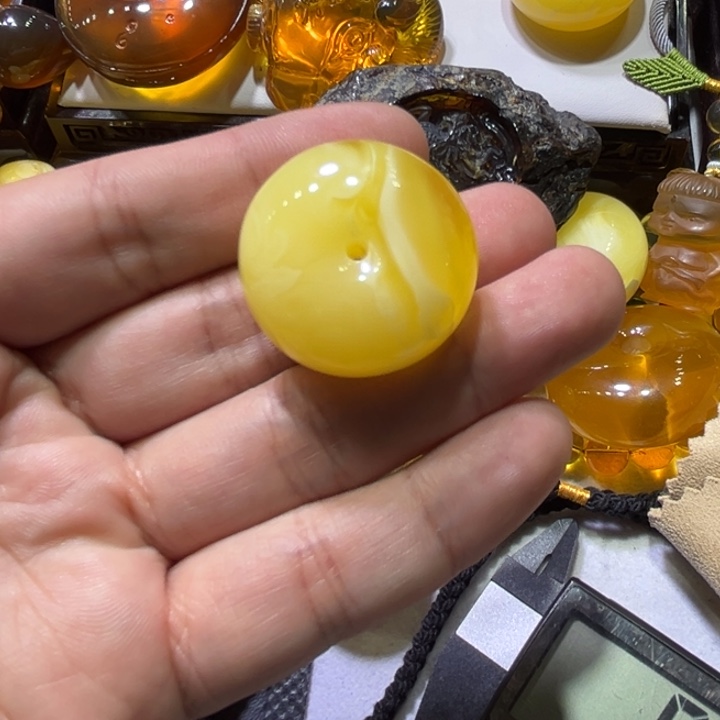 幸***8琥珀未镶嵌颈饰琥珀吊坠