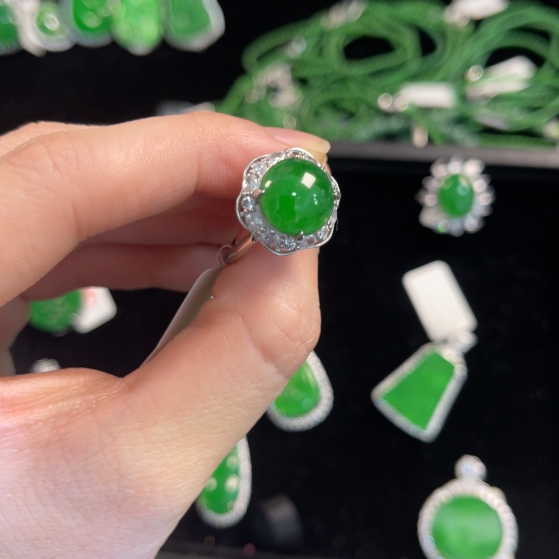 翡翠银S925镶嵌戒指蛋面戒指