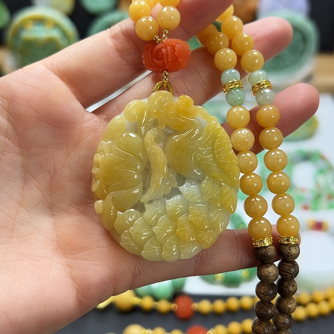 翡翠未镶嵌颈饰吊坠