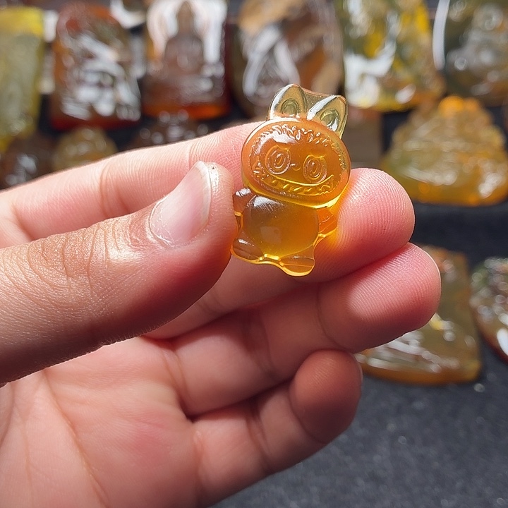 琥珀未镶嵌颈饰202