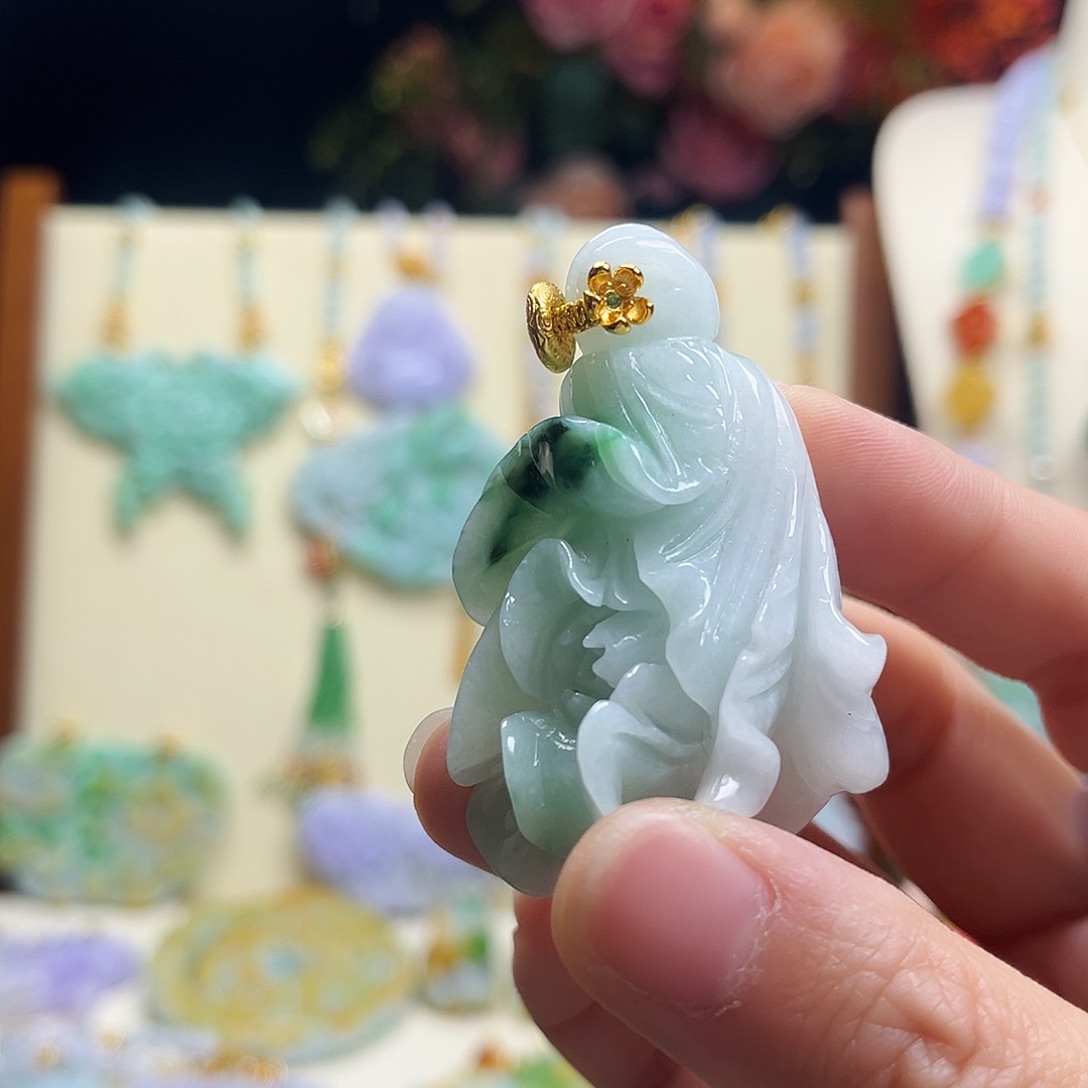 翡翠颈饰未镶嵌天然