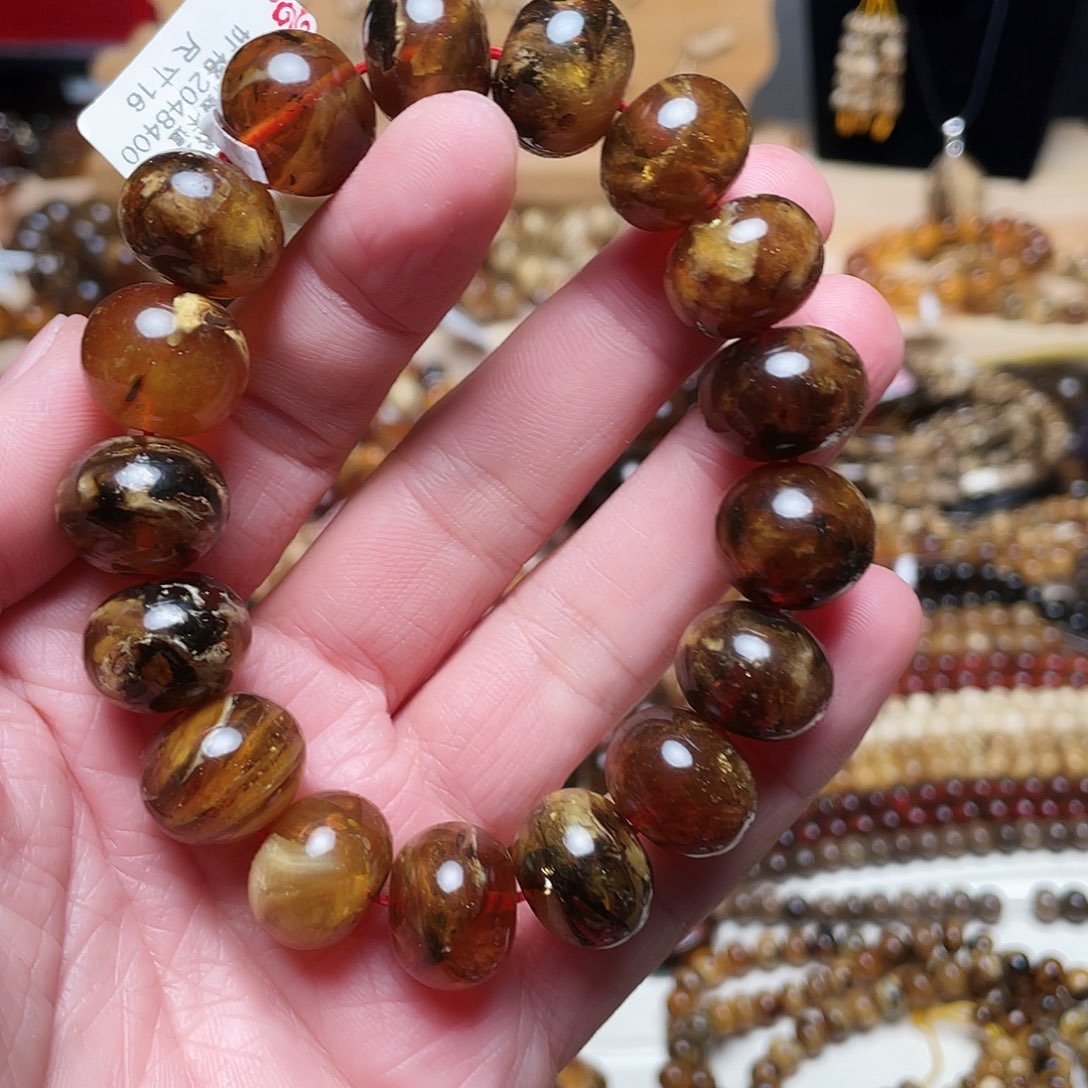 琥珀裸石未镶嵌小**刀十六10100