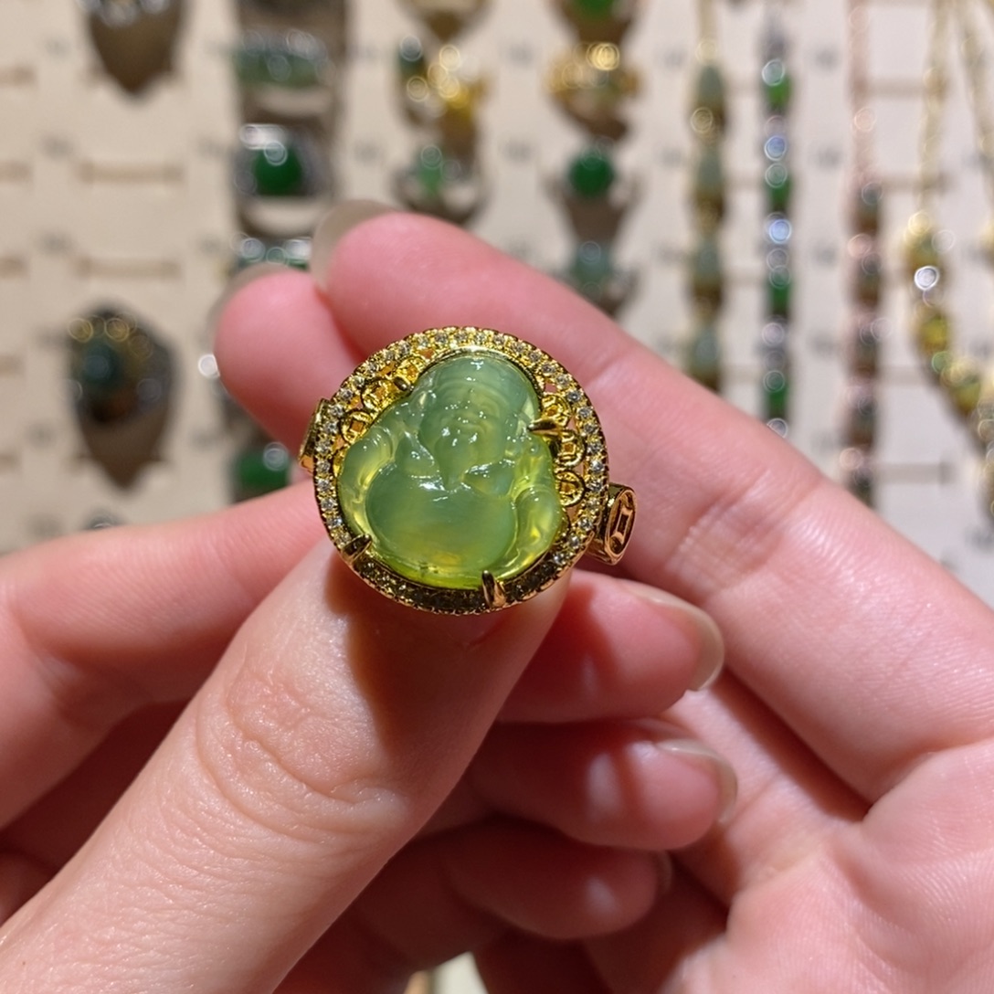 和田玉未镶嵌戒指