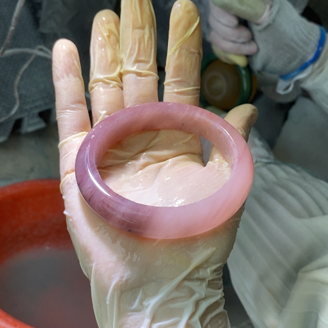 沐***姥石英质玉未镶嵌手镯定制