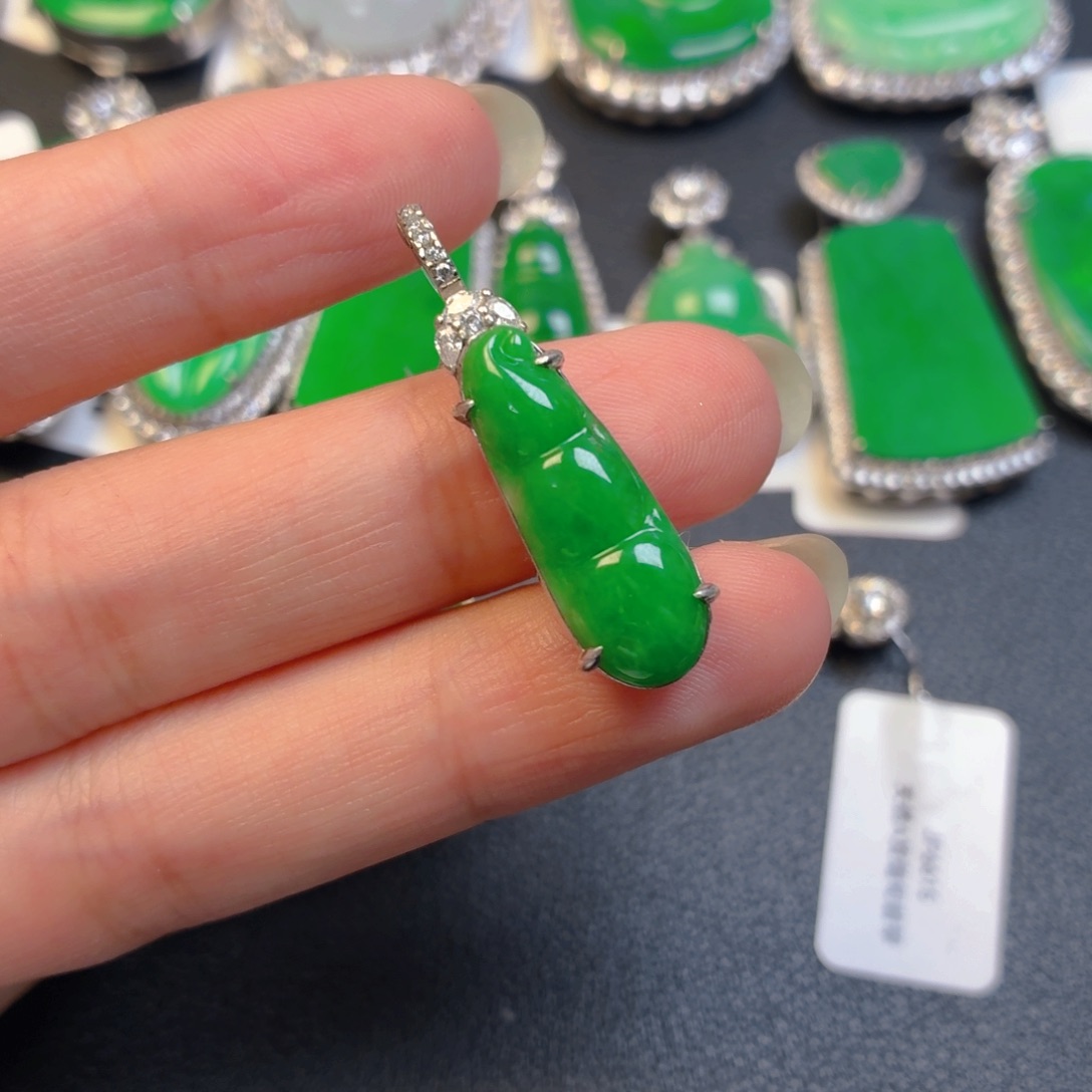 翡翠银S925镶嵌颈饰