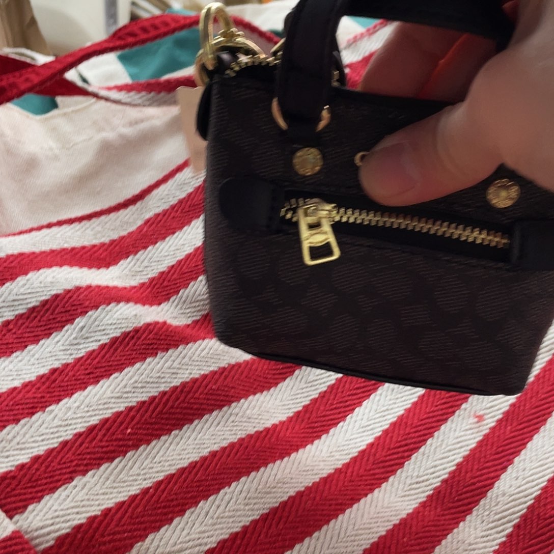 化妆包等各种产品