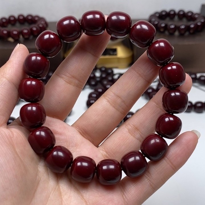 核桃把件网*猴头雕刻