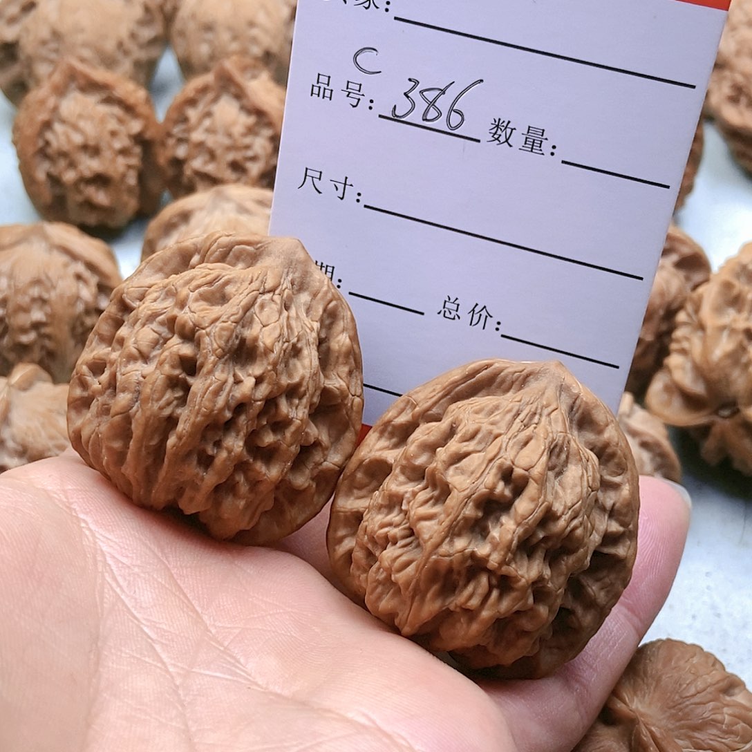 把件桃核386号虎头38尺