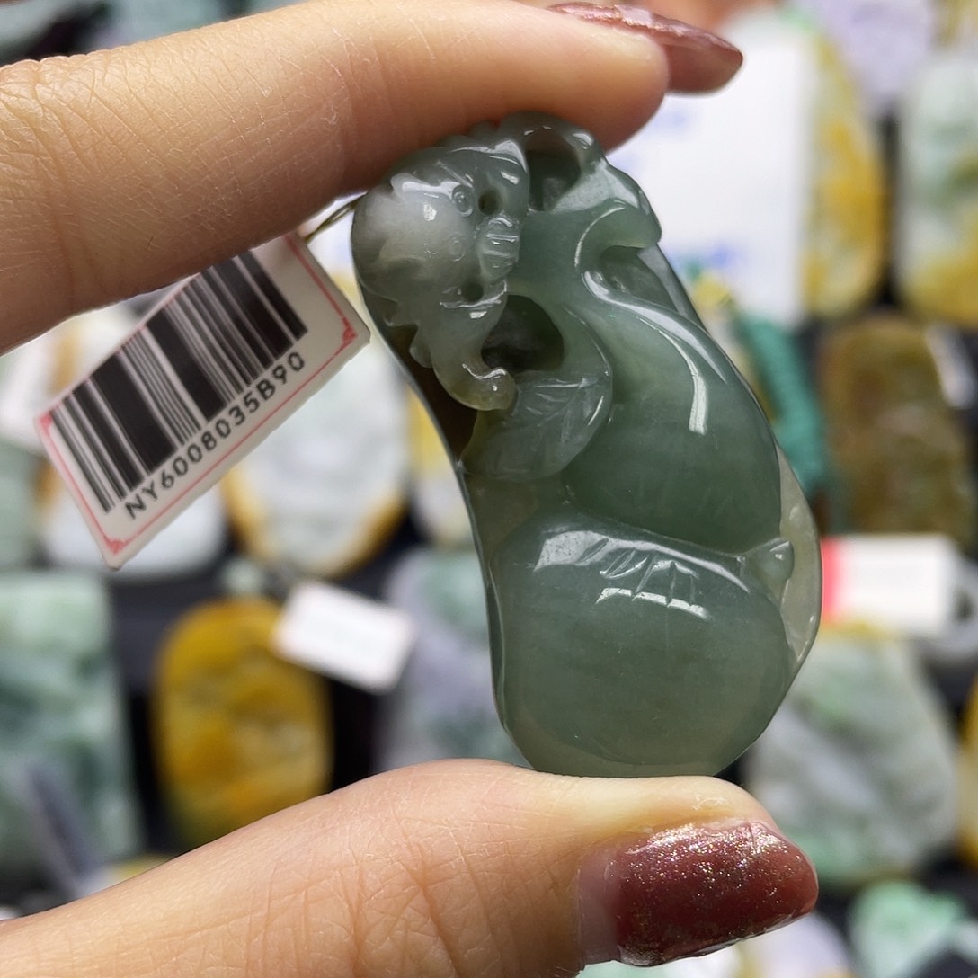 翡翠吊坠(不含链)未镶嵌