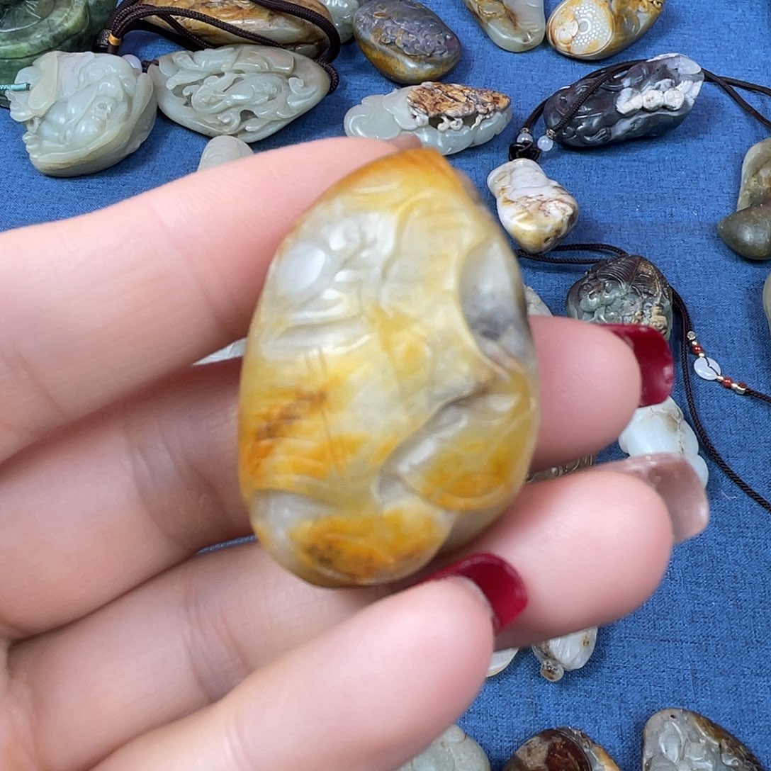 和田玉（糖玉）珠宝奇石未镶嵌用****9