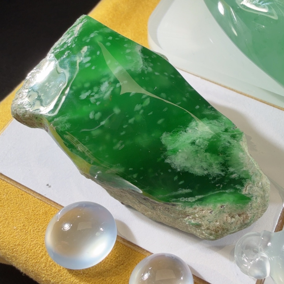 翡翠未镶嵌颈饰sssss