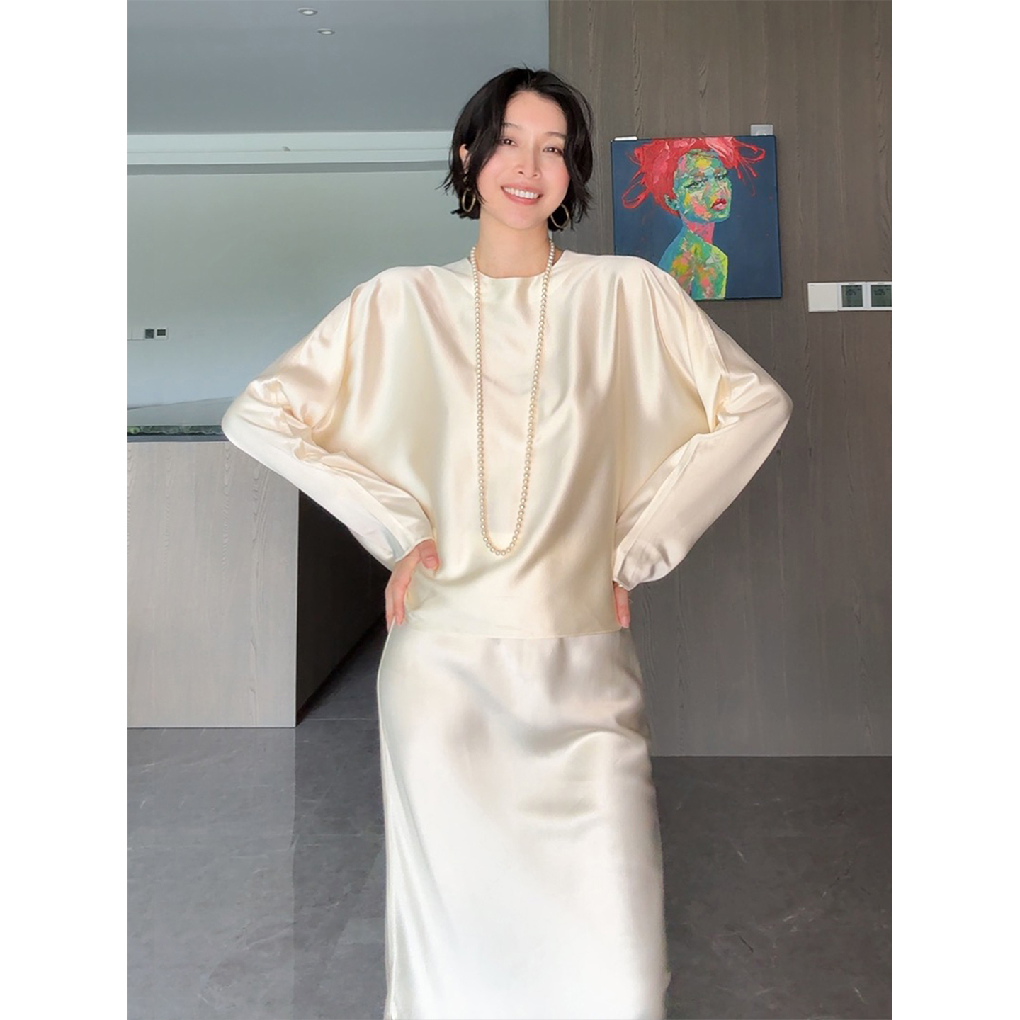 Daily romance25法式重磅30姆米缎面桑蚕丝圆领上衣/半裙套装