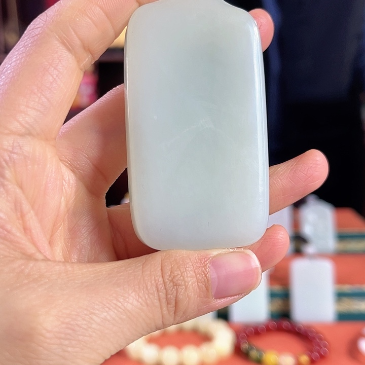 和田玉吊坠未镶嵌