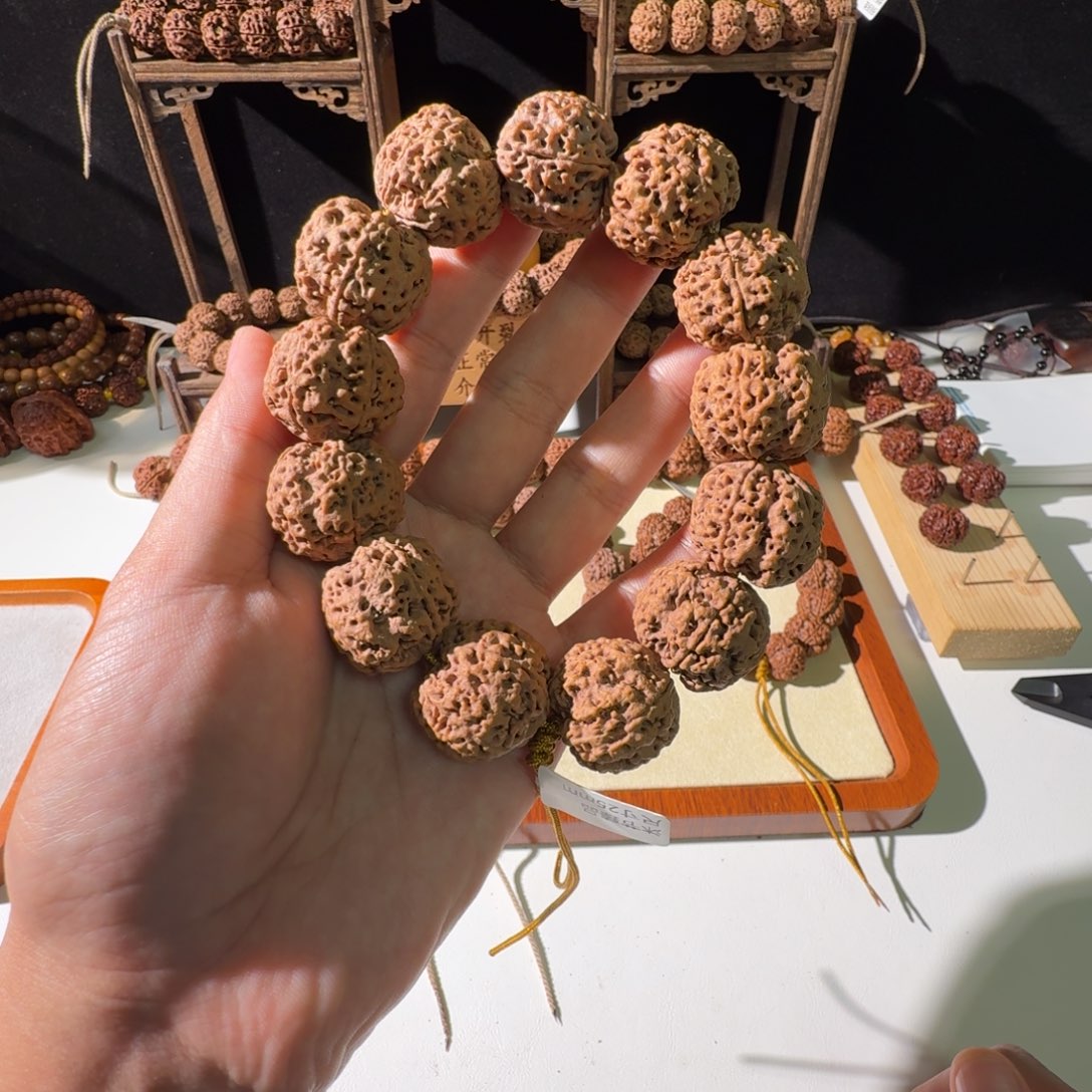 金刚菩提手串25尺寸蜂王