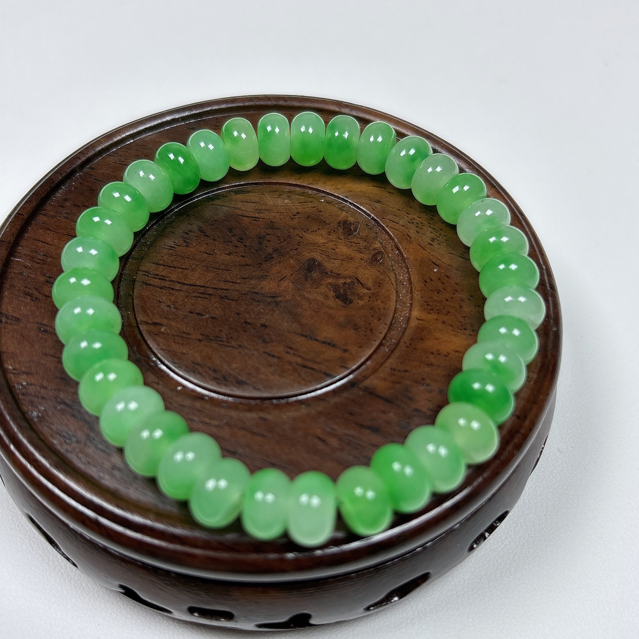 卡8缅料飘绿算盘珠手串-多样性发一串