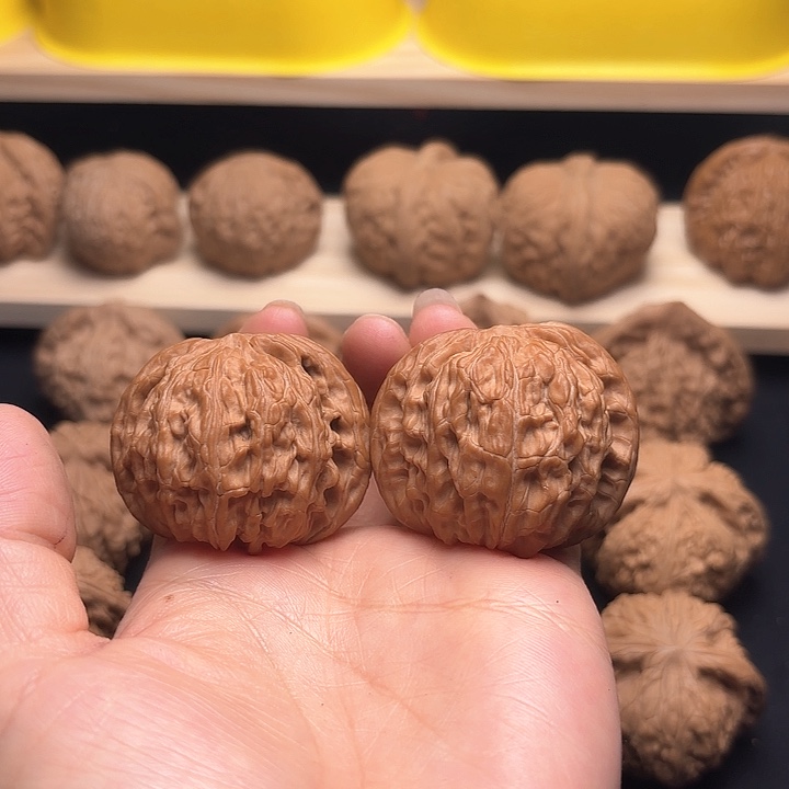 文玩核桃把件41.5磨盘